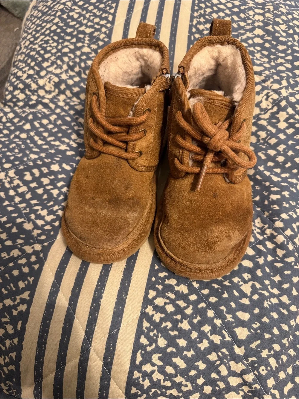 UGG Neumel